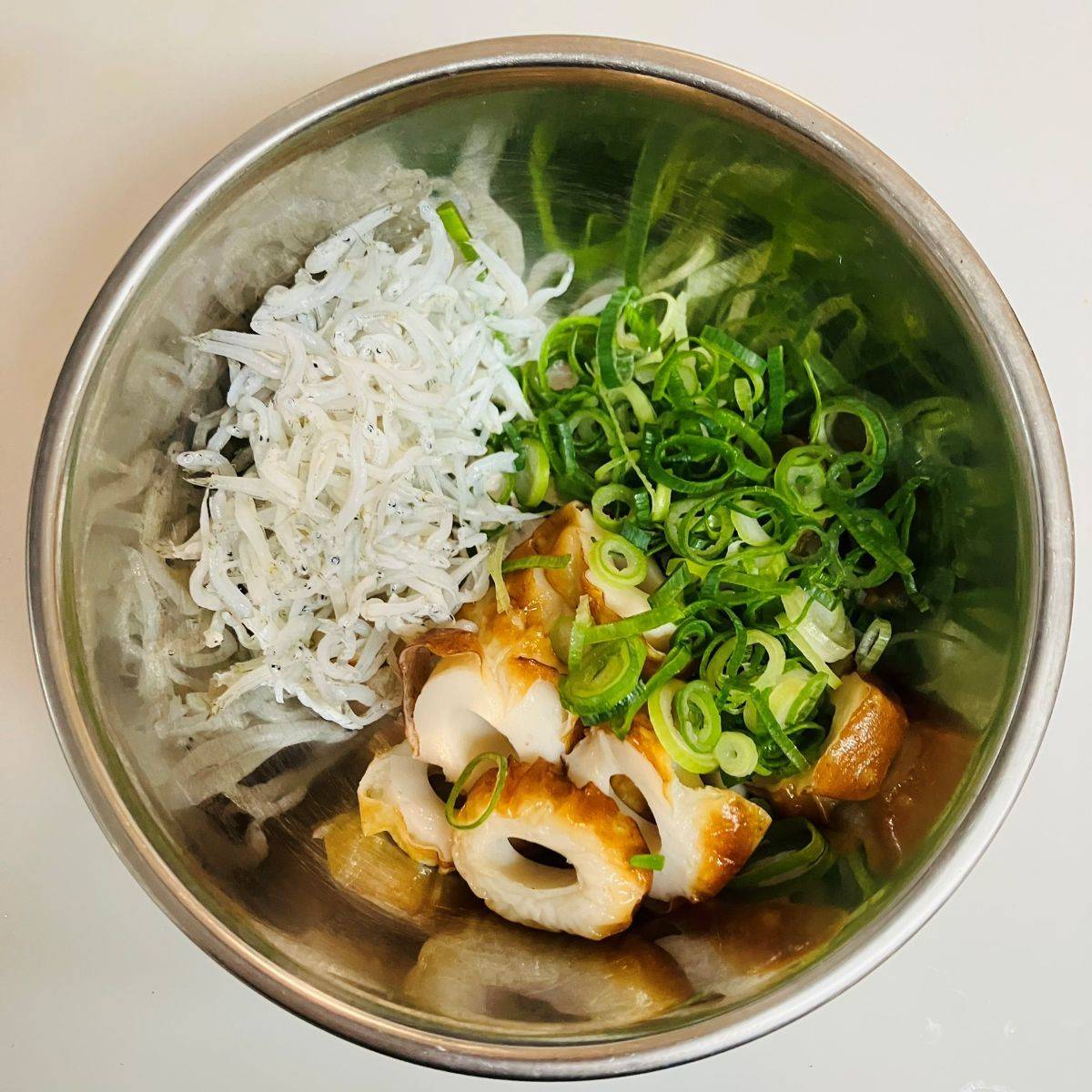 紀文公式の「ちくわとしらすのやみつきあえ」のレシピ