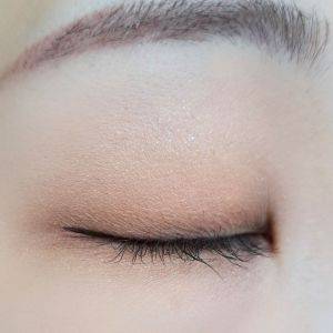 ひと塗りで今っぽくなる。ドラッグストアで買える名品アイシャドウ5選