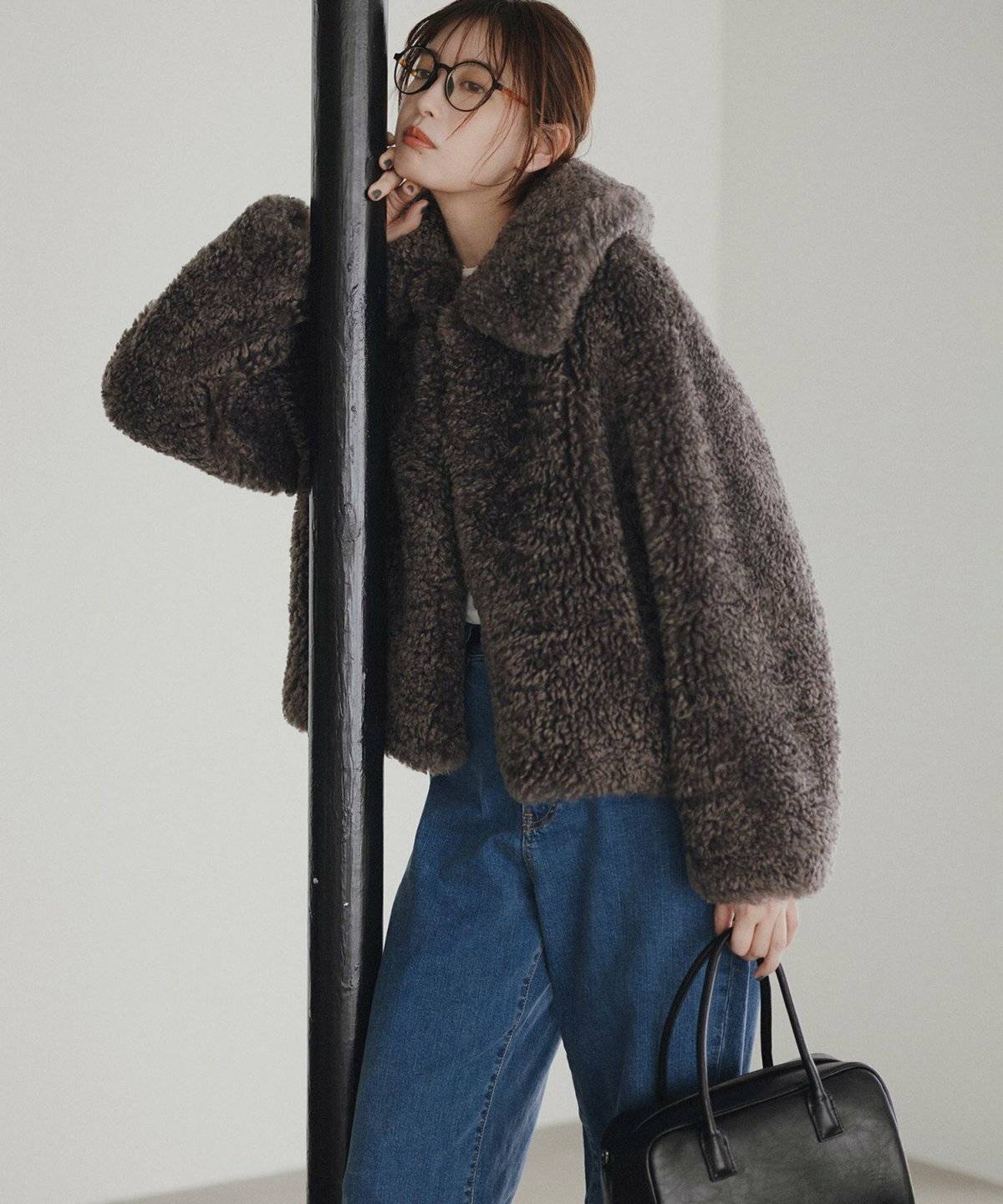  ブラウンファーコートコーデ