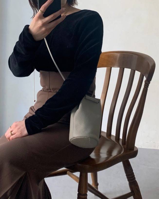 巾着型スマホショルダー