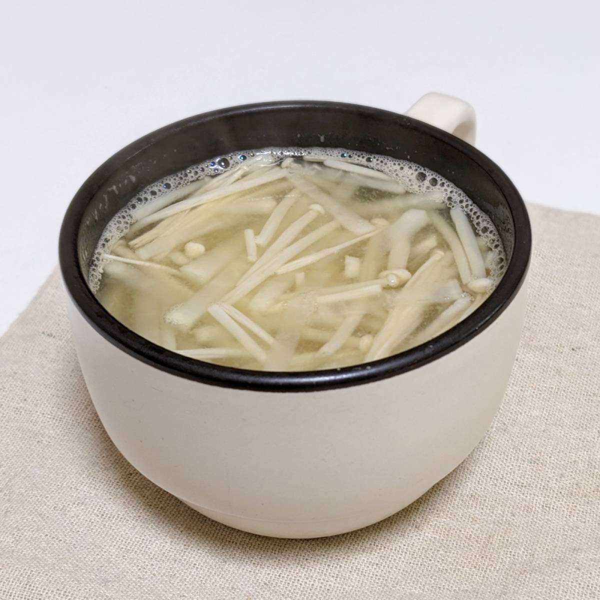 JAグループ公式の「やわらか大根とエノキタケのお味噌汁♪」のレシピ