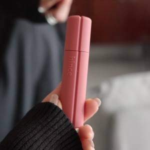 【2/19発売】ふわっと密着する新感覚リップ！「hince」ニュー・ブラーティント