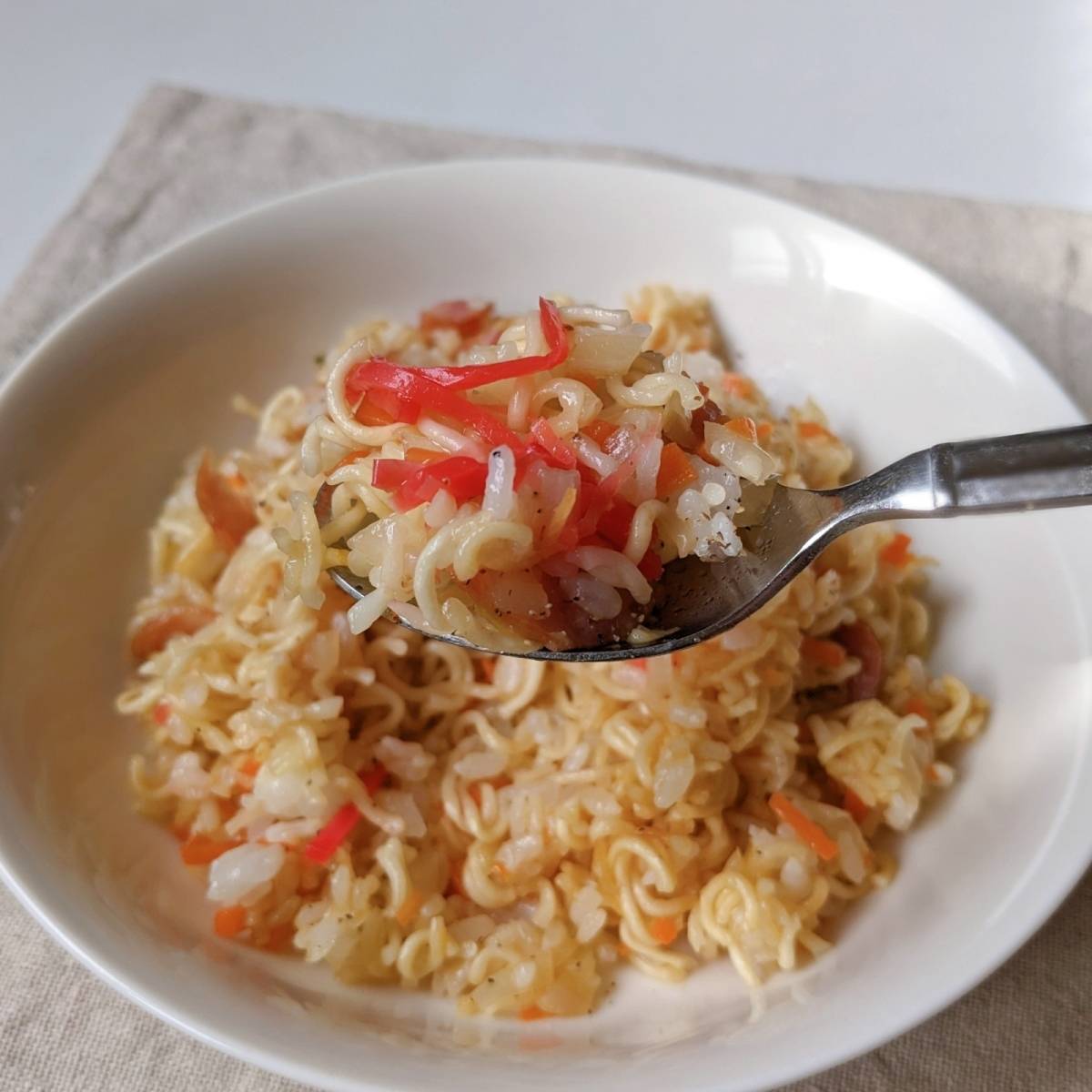 チャルメラ公式の「定番しょうゆチャーハン」のレシピ