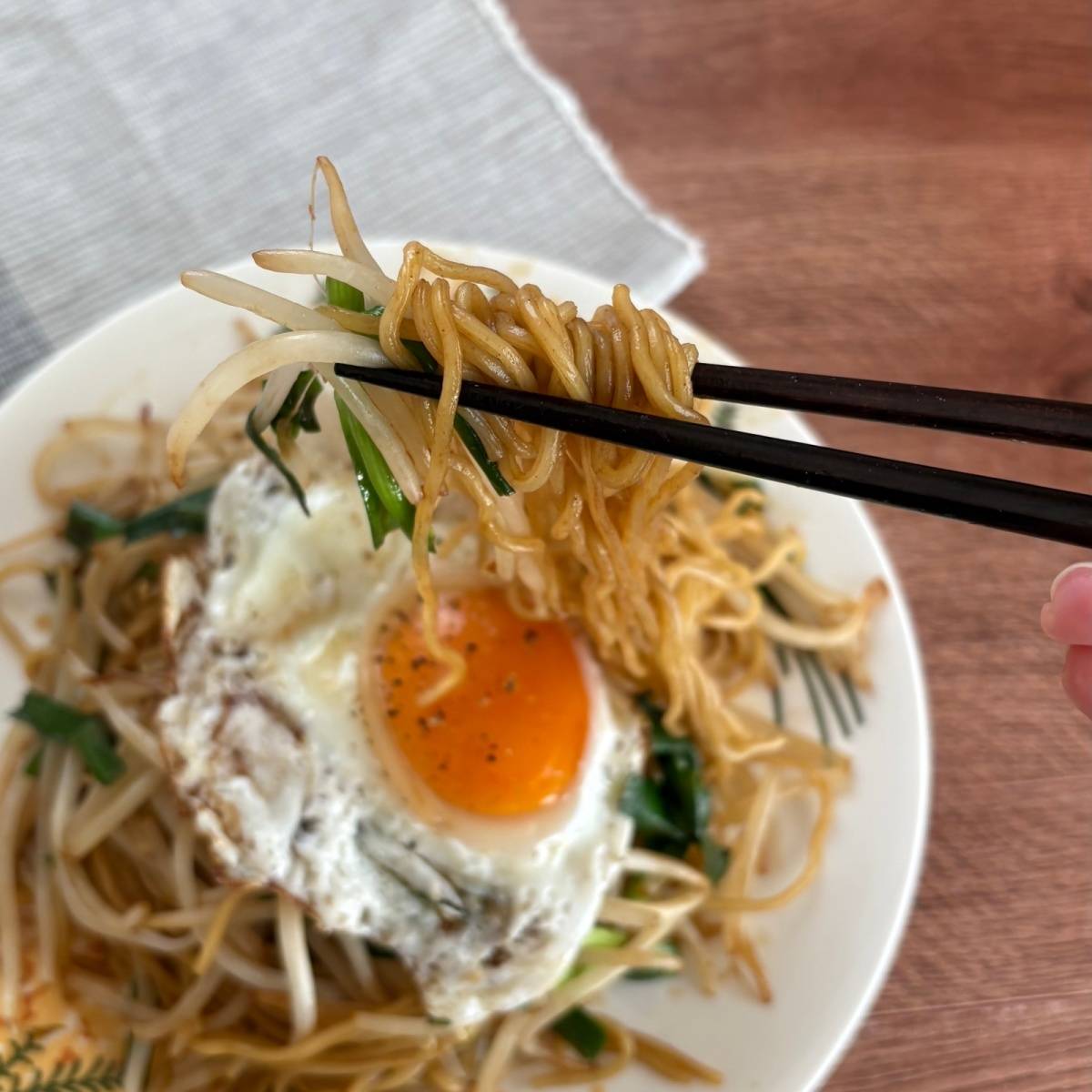 マルちゃん公式の「月見もやし焼そば」のレシピ