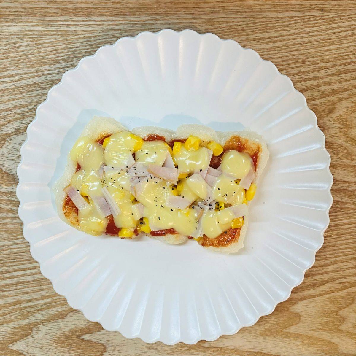 サトウ食品公式の「もちピザ」のレシピ