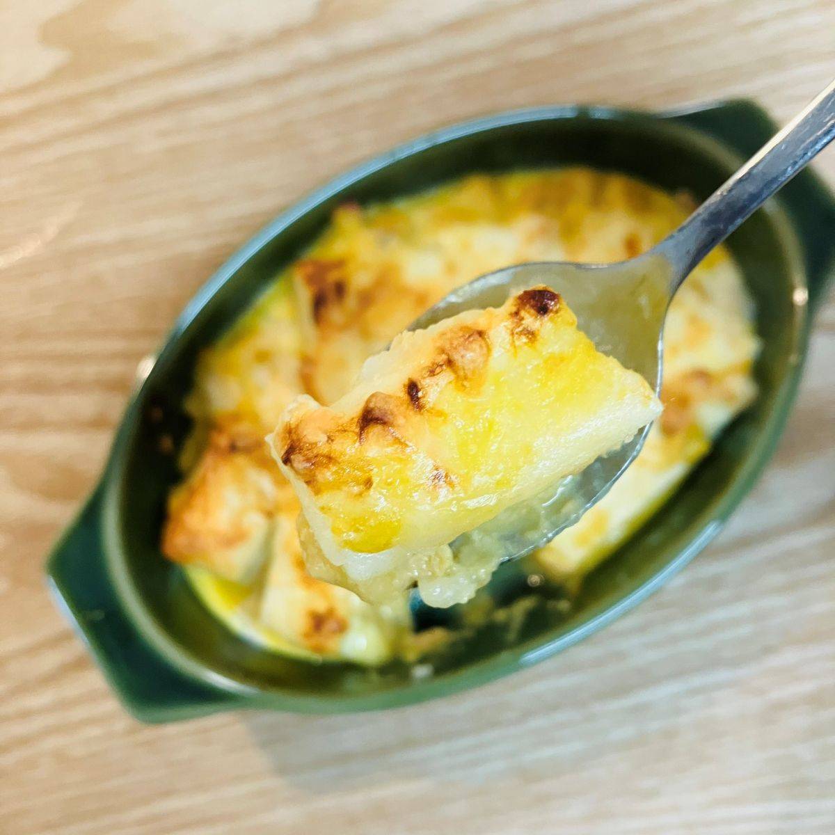 サトウ食品公式の「もち味噌グラタン」のレシピ