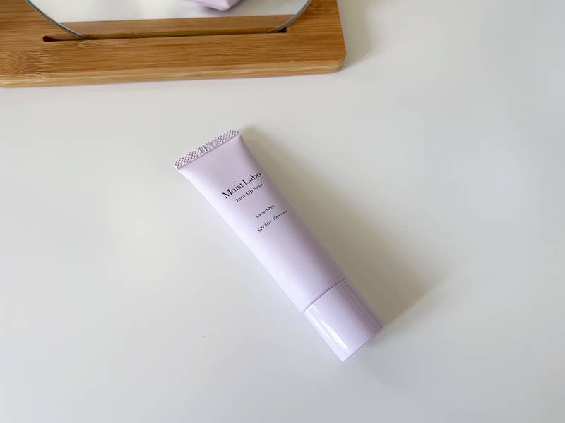 モイストラボラベンダー下地の置き画像