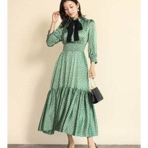 「顔タイプキュート×骨格ウェーブ」に似合う秋コーデおすすめ9選。30代に◎