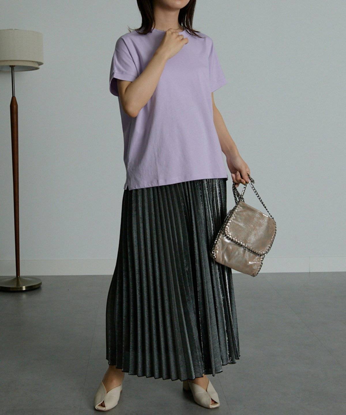 夏コーデの女性