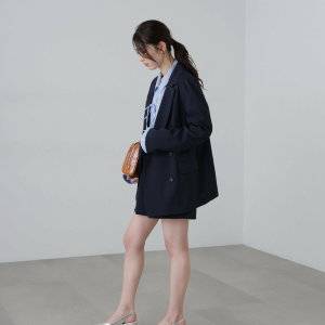 骨格ウェーブさんの夏コーデ。スカートが良い？胸が大きい人はどう？