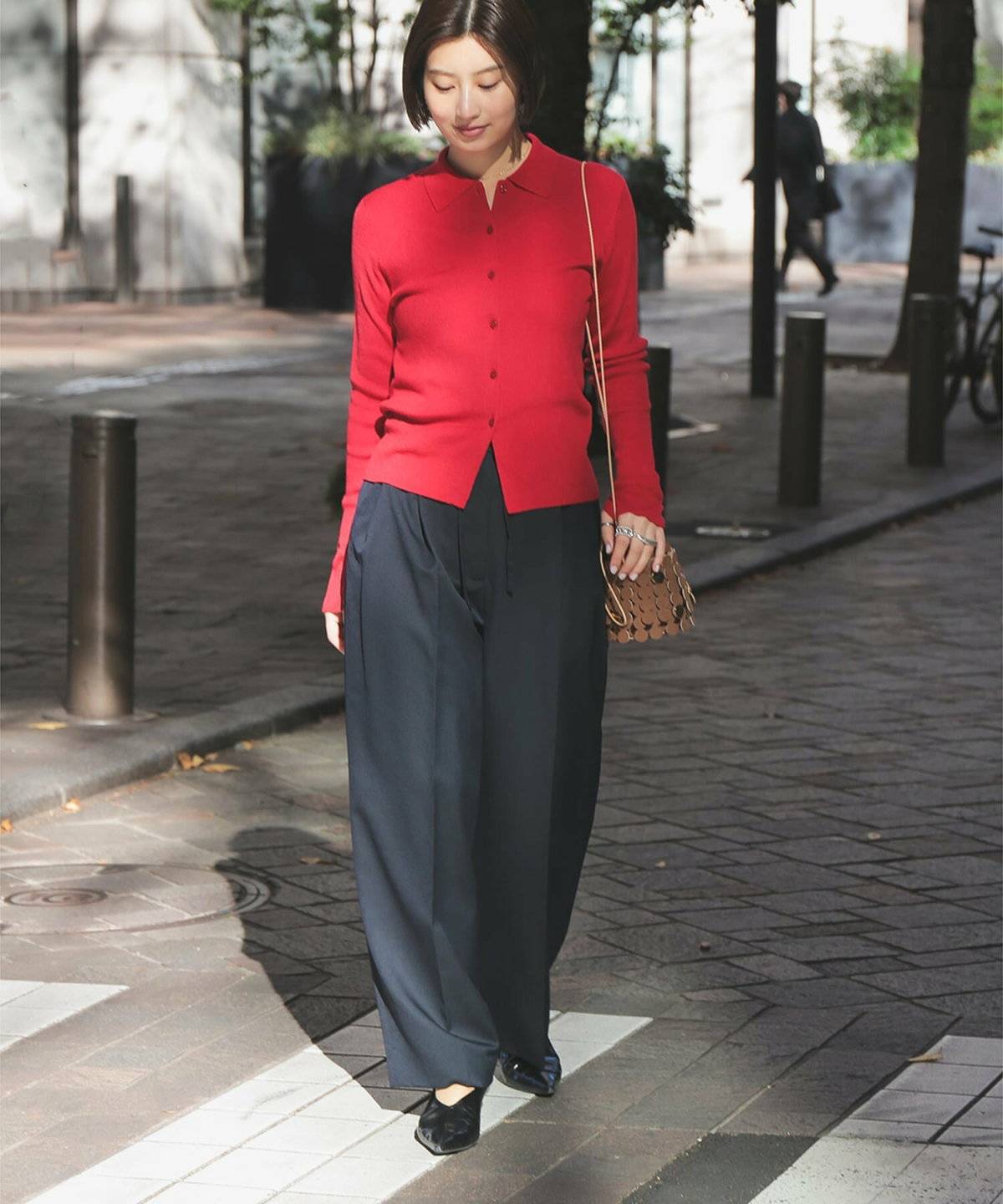 夏コーデの女性