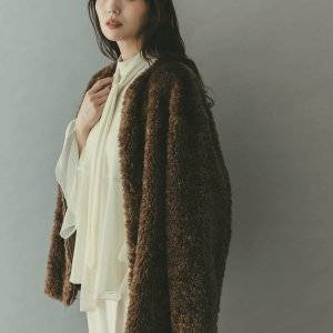 アウターの定番アイテム「ボアコート」♪おしゃれに決まるコーデ25選