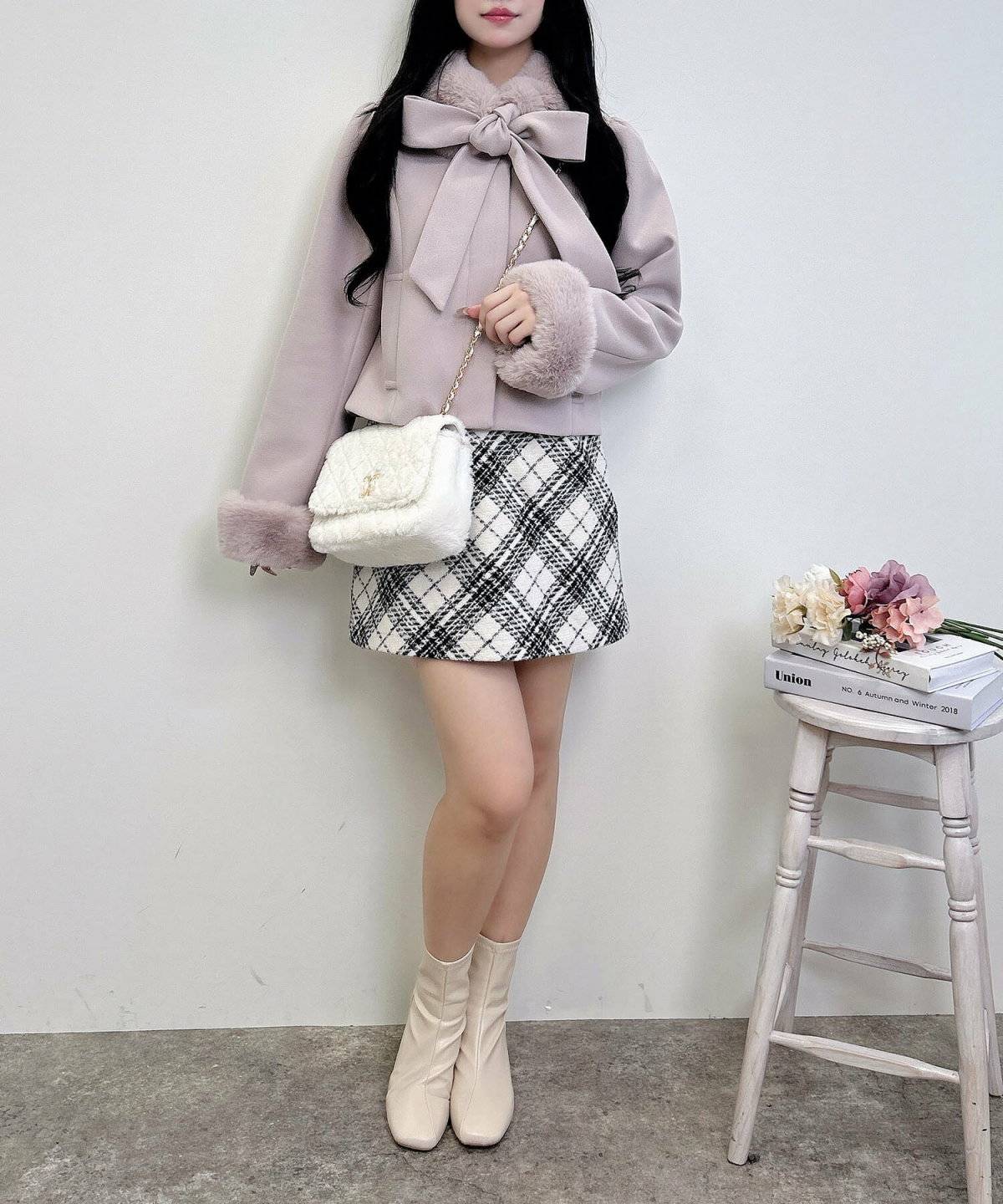 コートを着た女性