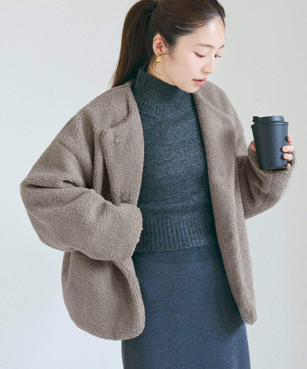 冬コーデの女性