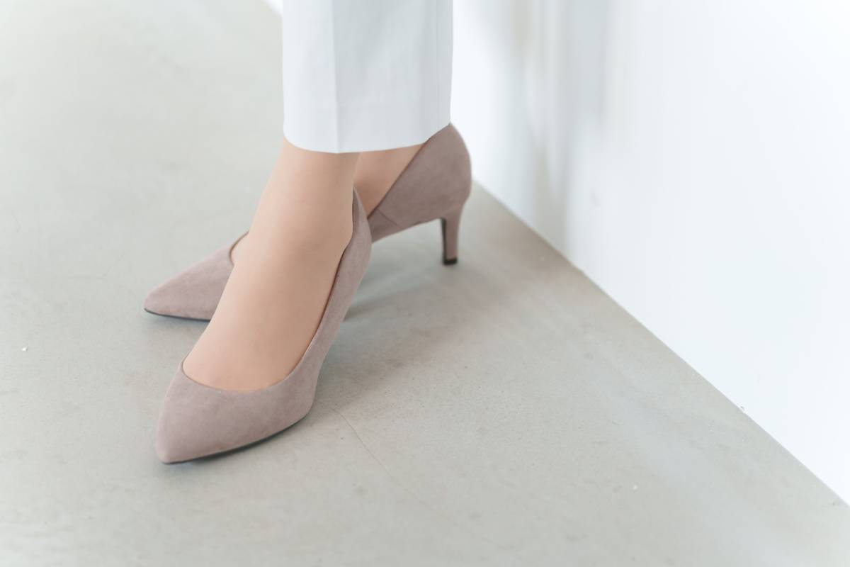 プチプラパンプス