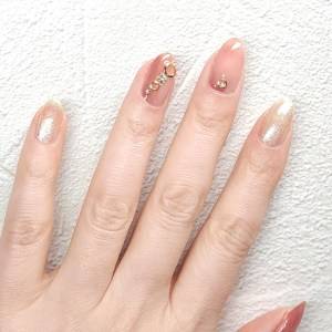 のせるだけで垢抜ける。不器用さんに捧ぐ「コネクトリングネイル」のやり方