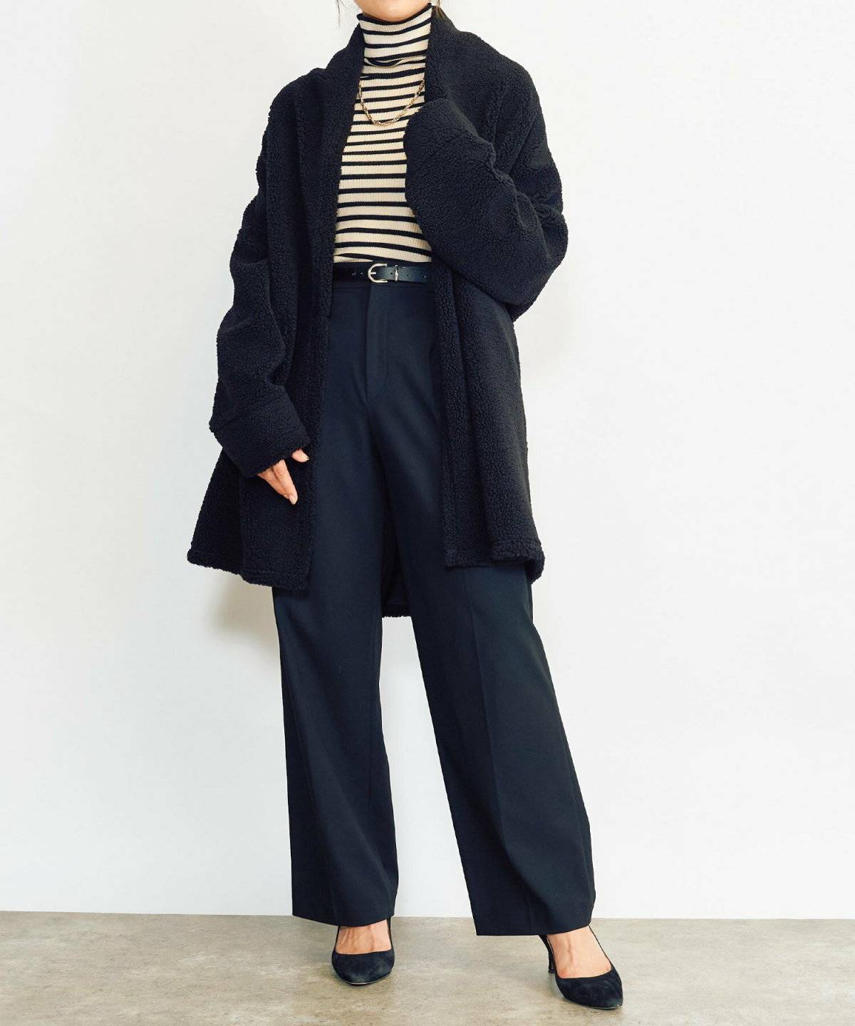 フリースノーカラーコートコーデ