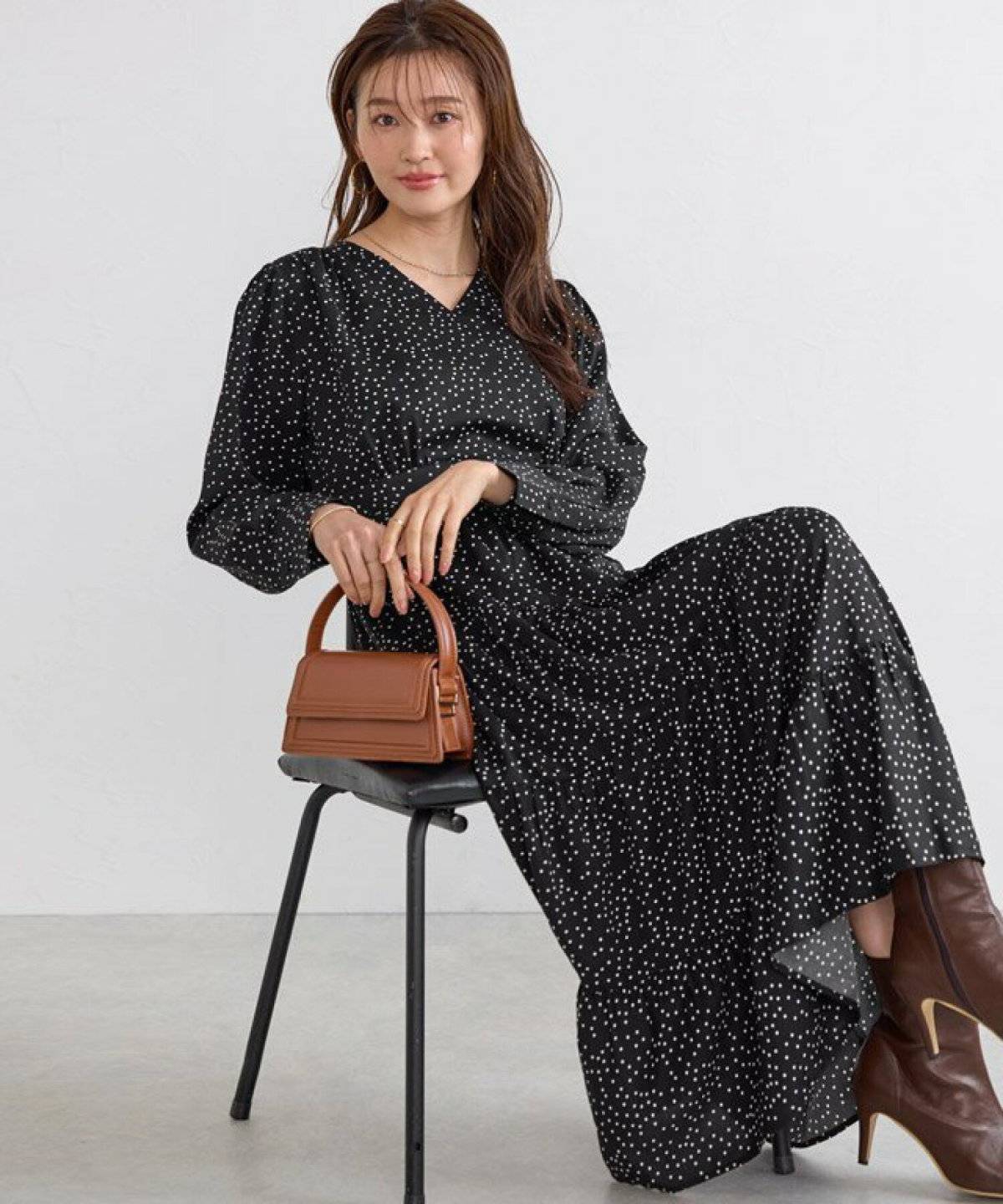 ワンピースを着た女性