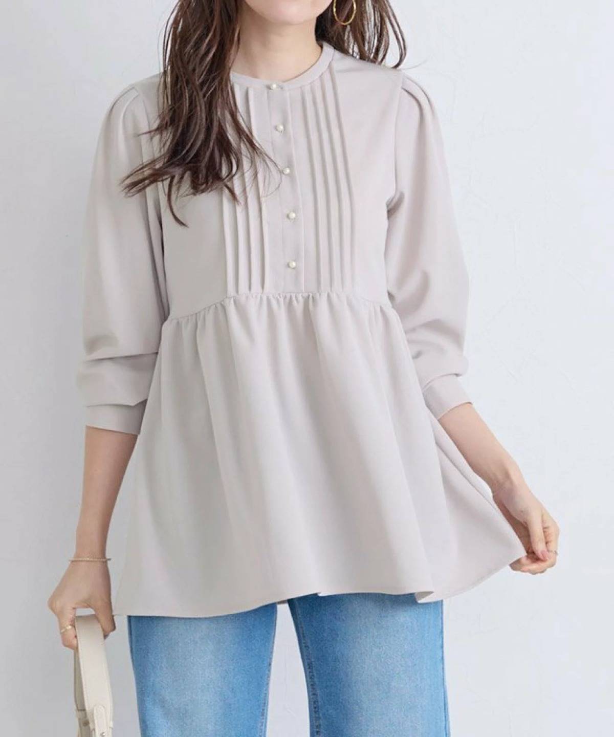 Pierrot ピンタックパールフレアTブラウス