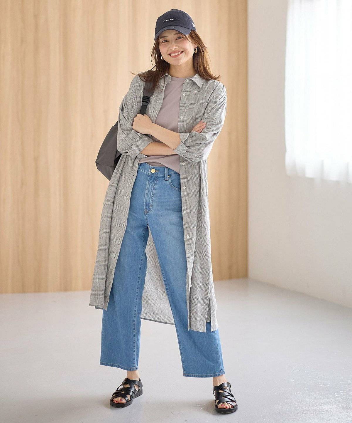 夏コーデの女性