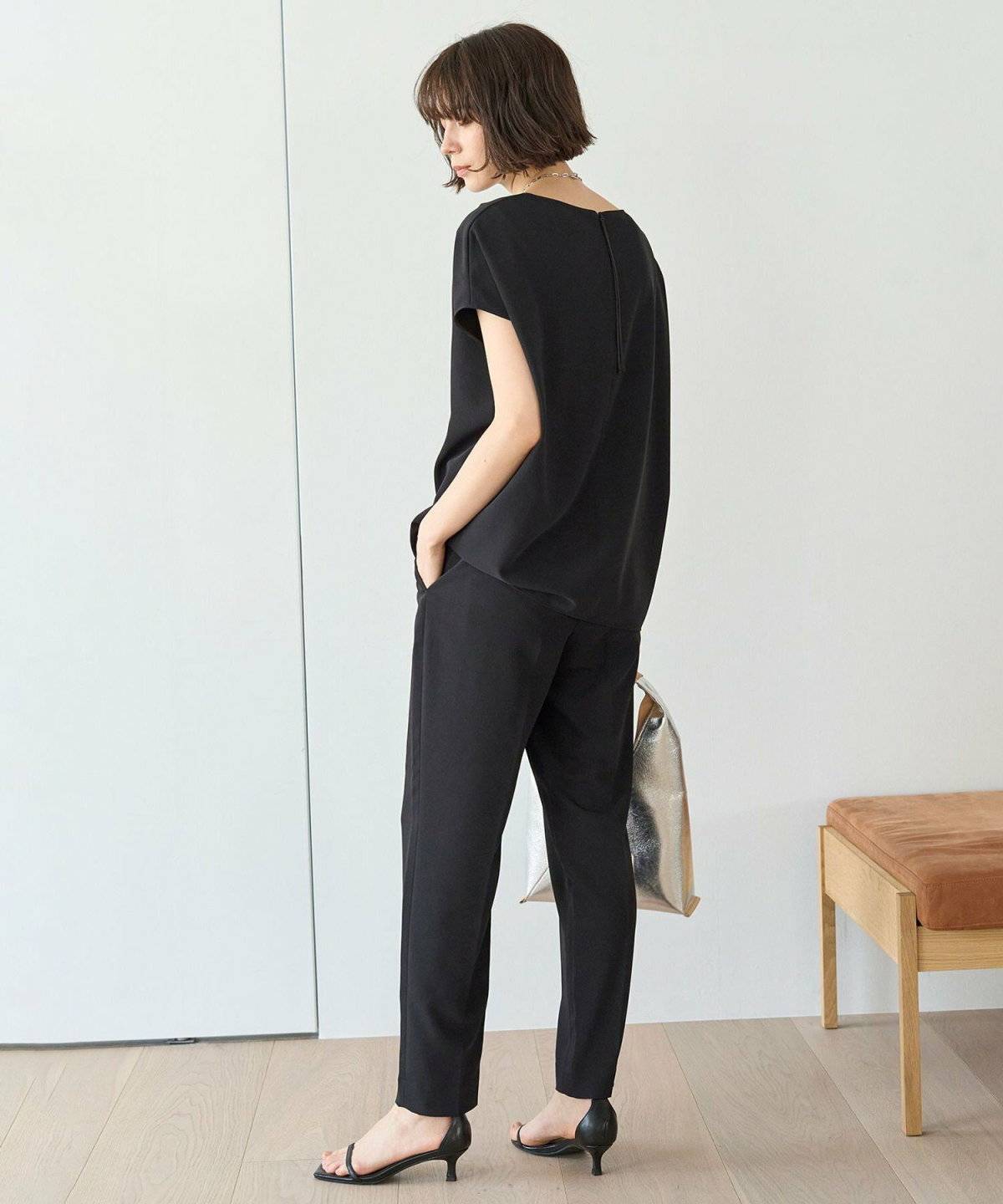 夏コーデの女性