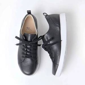 普段使いにぴったり！合わせやすいスニーカー5選〜2026年晩冬〜