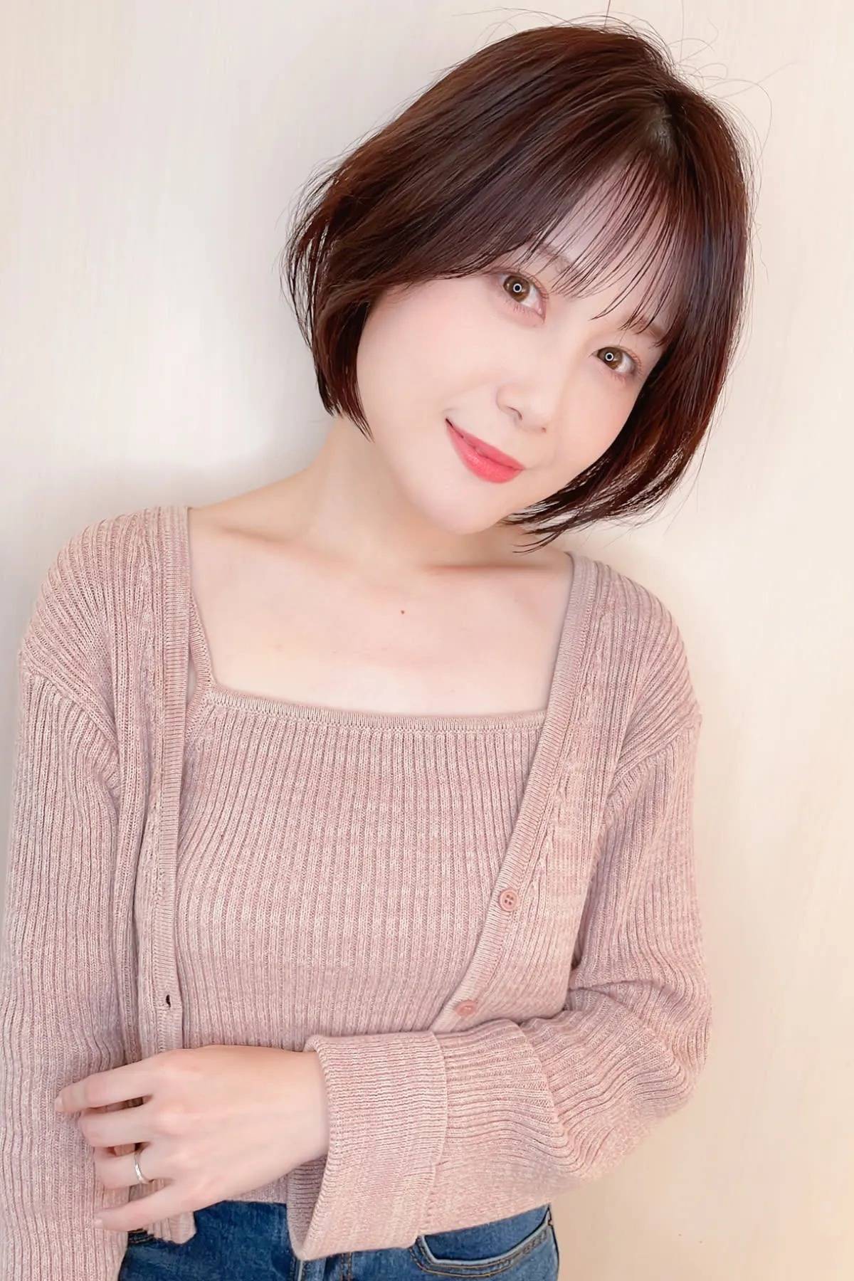 ブラウンカラーのナチュラルボブ