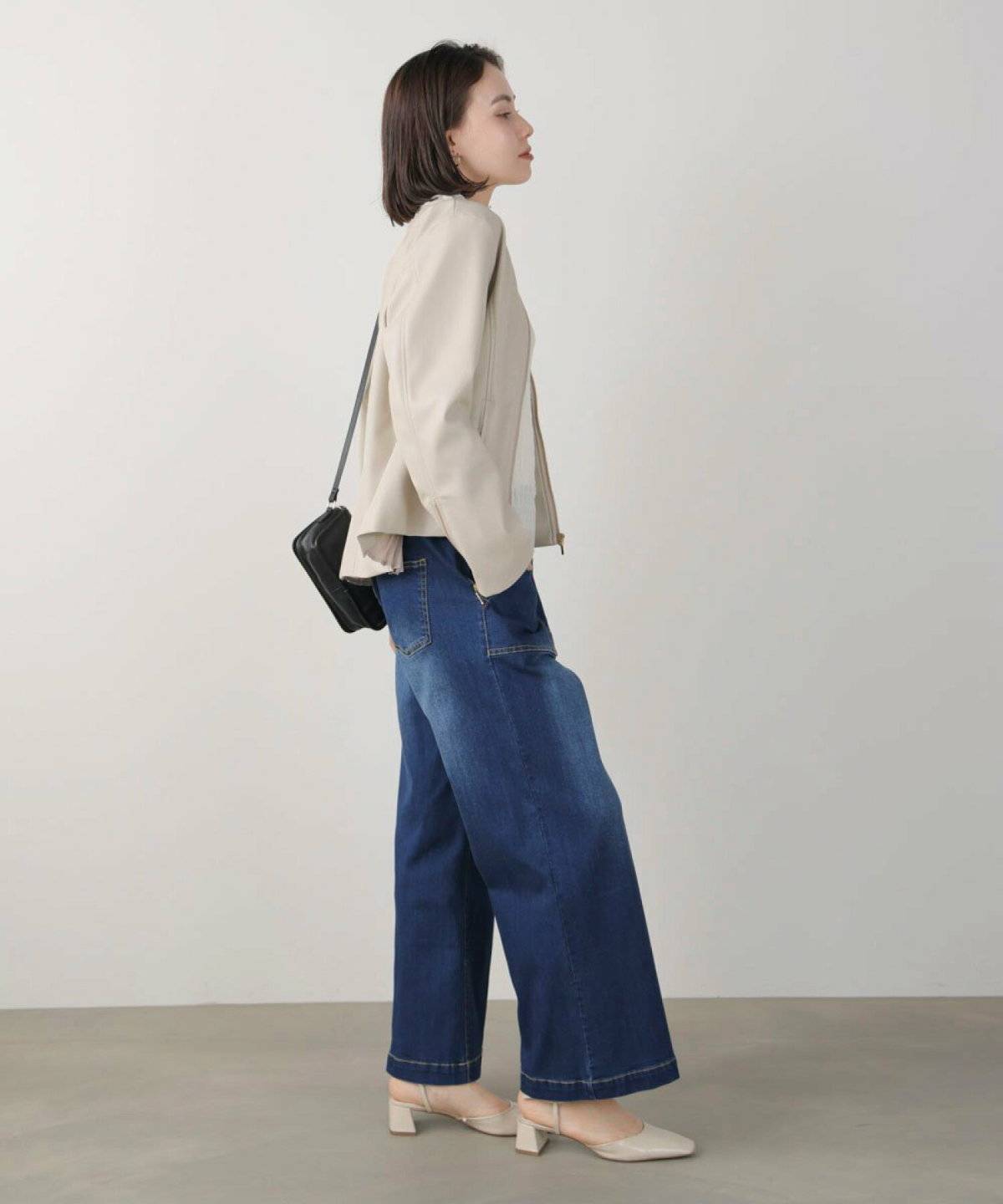 デニムパンツコーデ