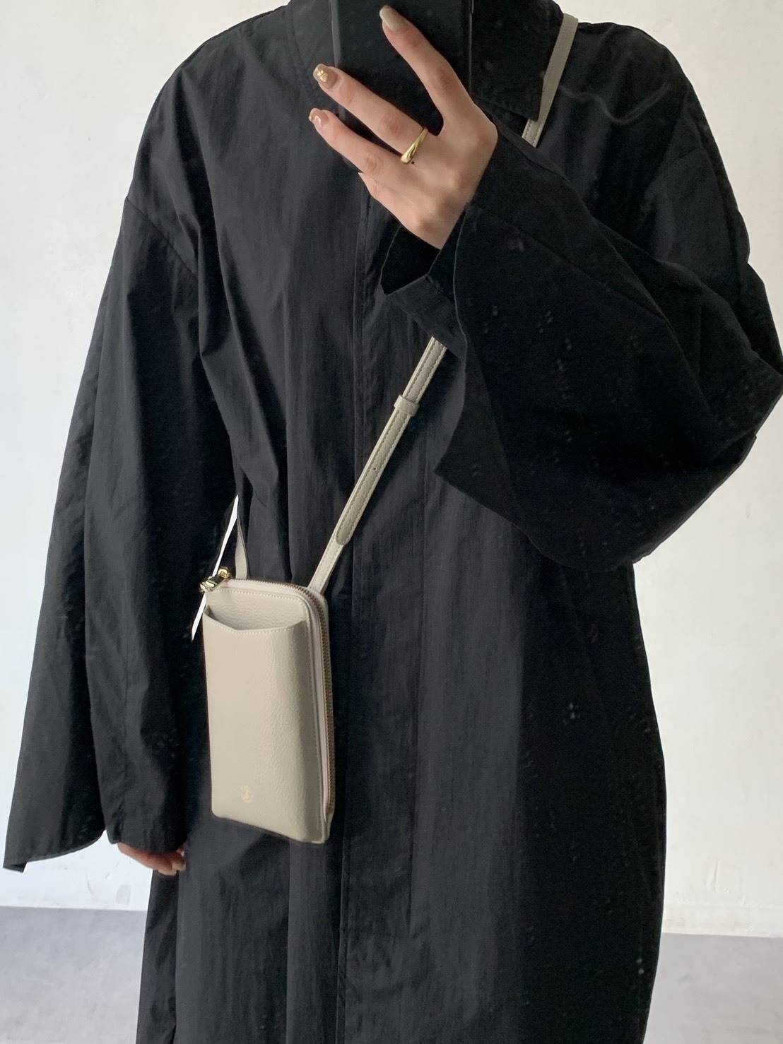 本革スマホショルダー(L字型ファスナー)