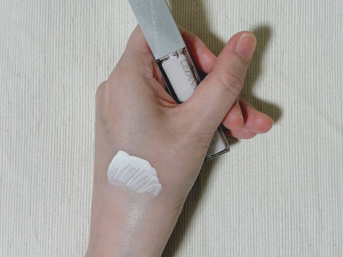 CEZANNE セザンヌ ブライトカラーシーラー 00メリハリホワイト スウォッチ 本体 筆者手