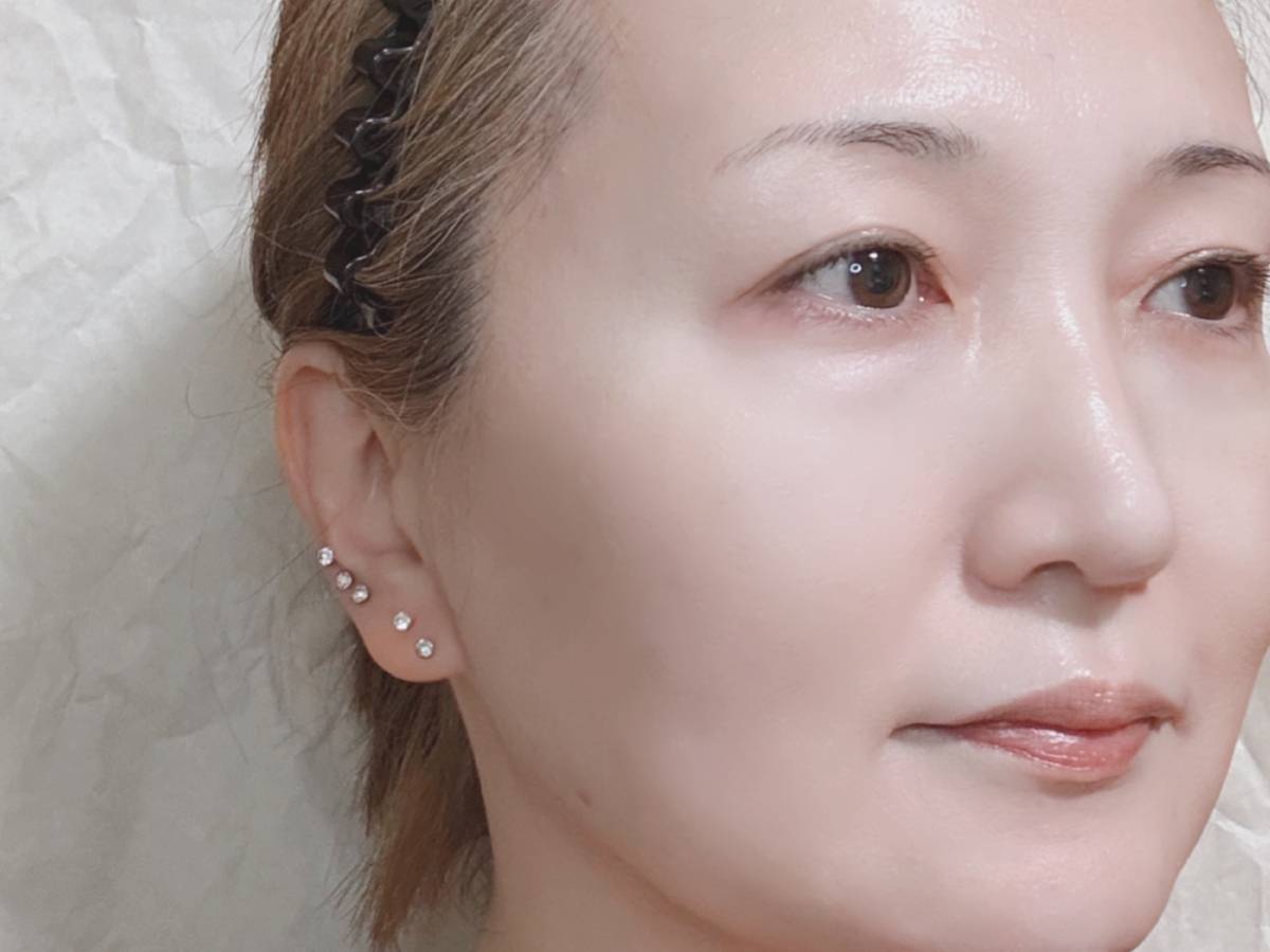 CEZANNE セザンヌ ブライトカラーシーラー 00メリハリホワイト 塗布後 筆者顔