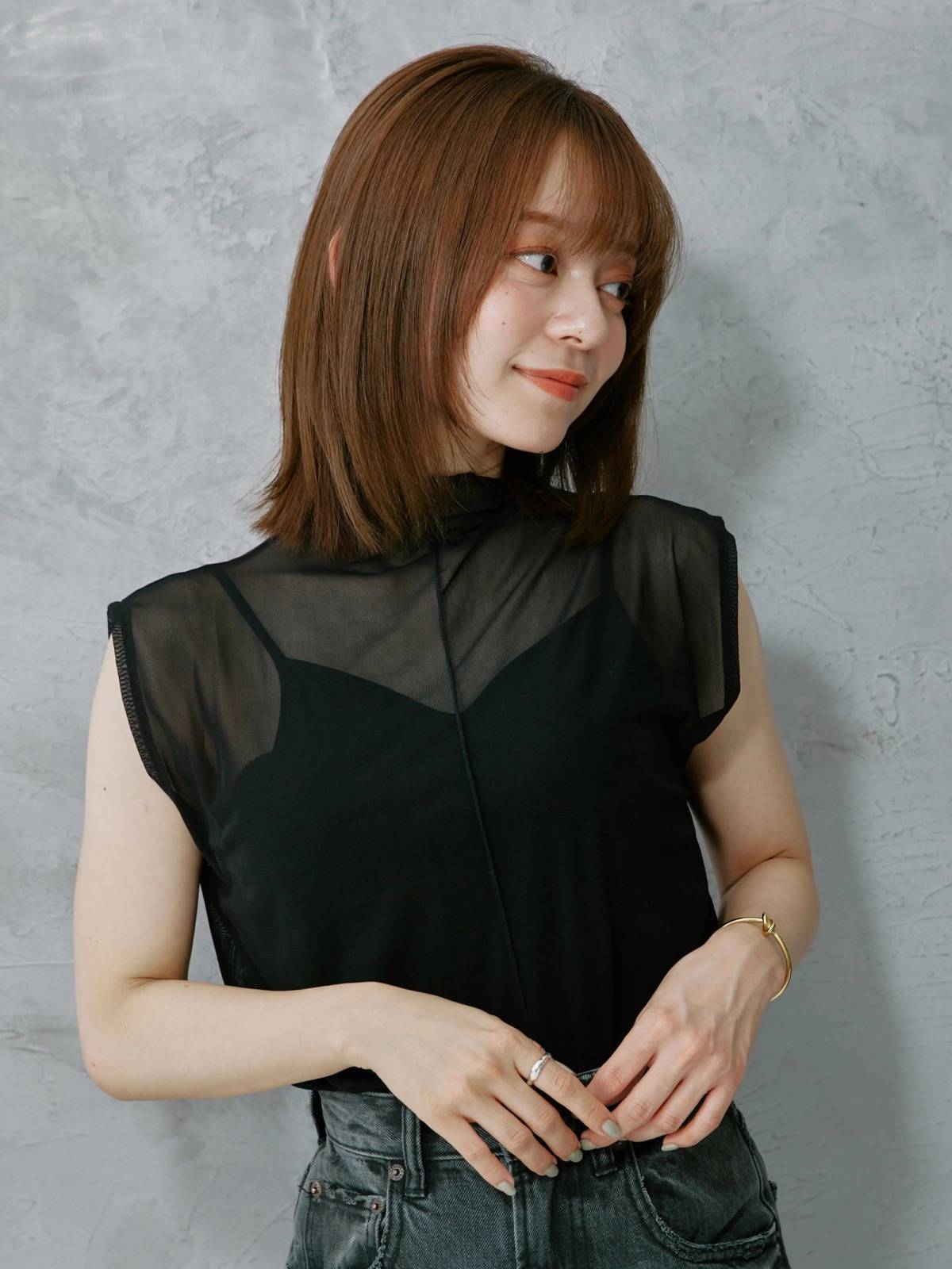 ストレートロングボブ