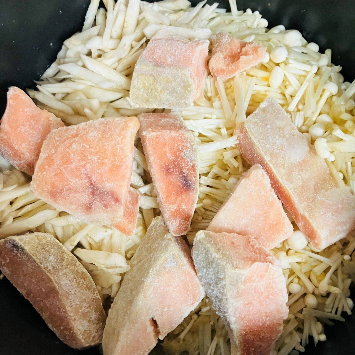 JAグループ公式の「愛知県「鮭とごぼうの炊き込みご飯」ＪＡあいち知多女性部南知多地域」のレシピ