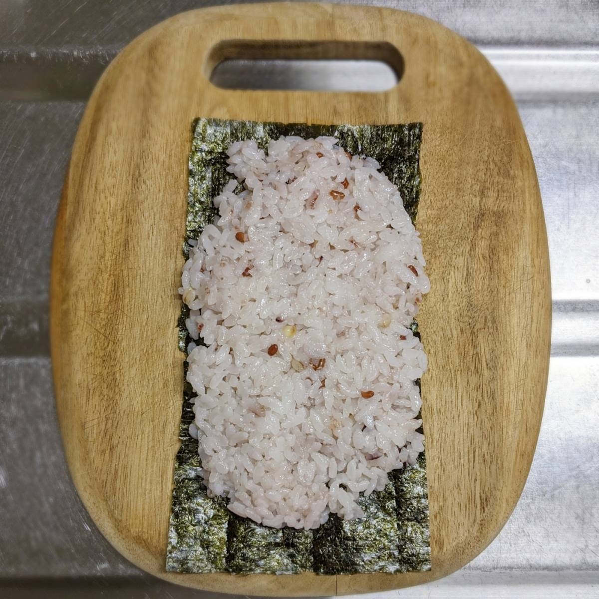 JAグループ公式の「さつまいもと塩昆布の海苔巻きおにぎり」のレシピ