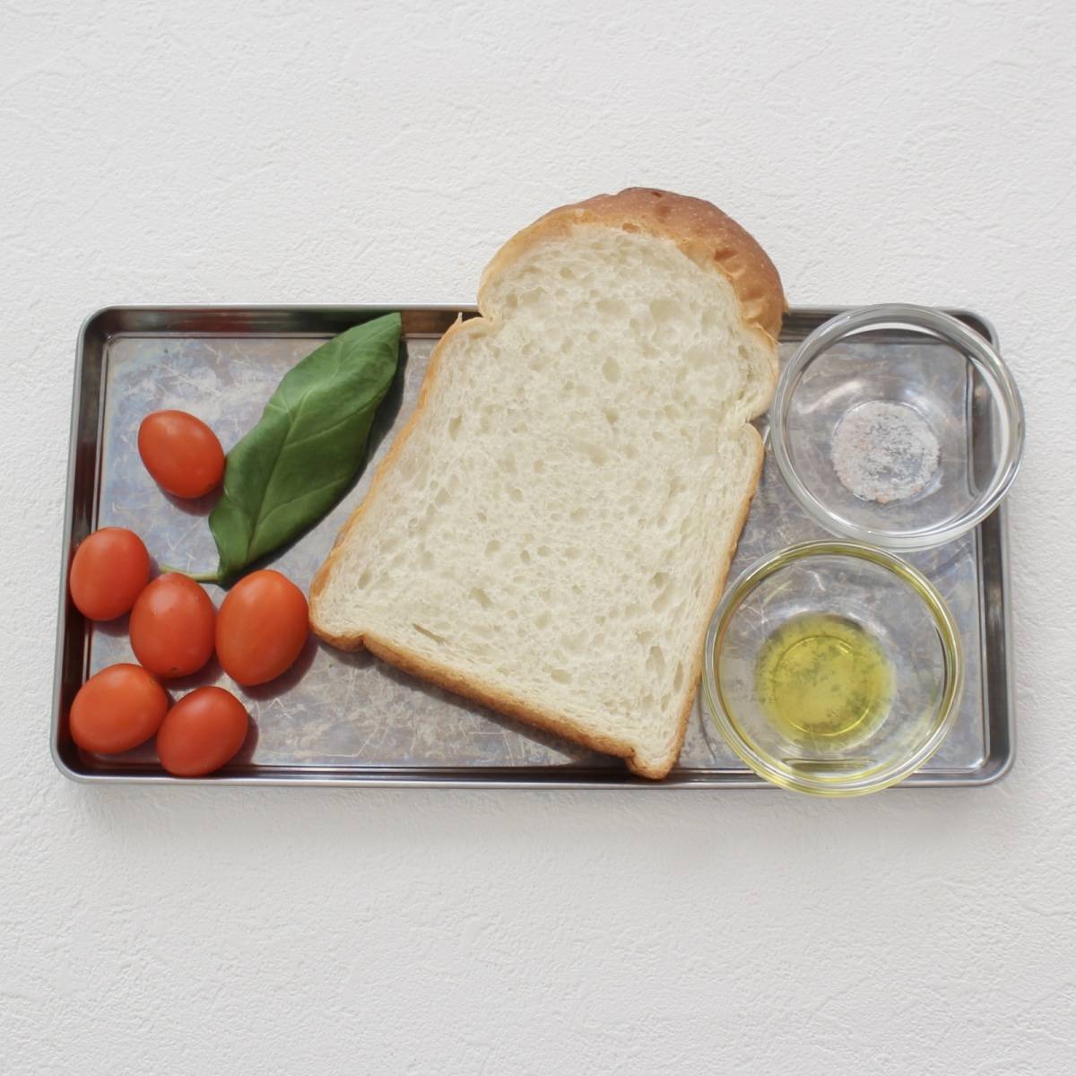 パスコ公式の「オリーブトマトトースト」のレシピ