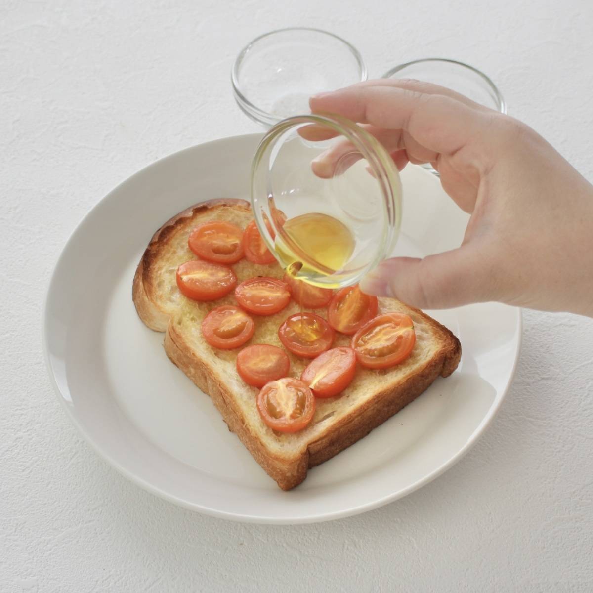 パスコ公式の「オリーブトマトトースト」のレシピ