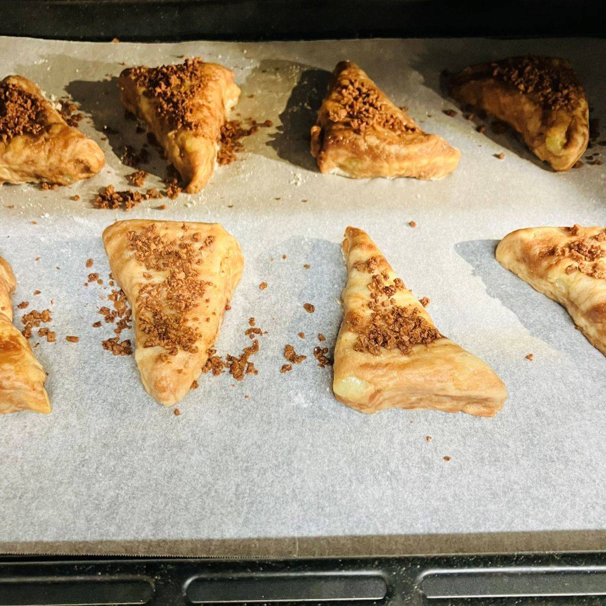 JAグループ公式の「じゃが芋とチョコレートのスコーン」のレシピ