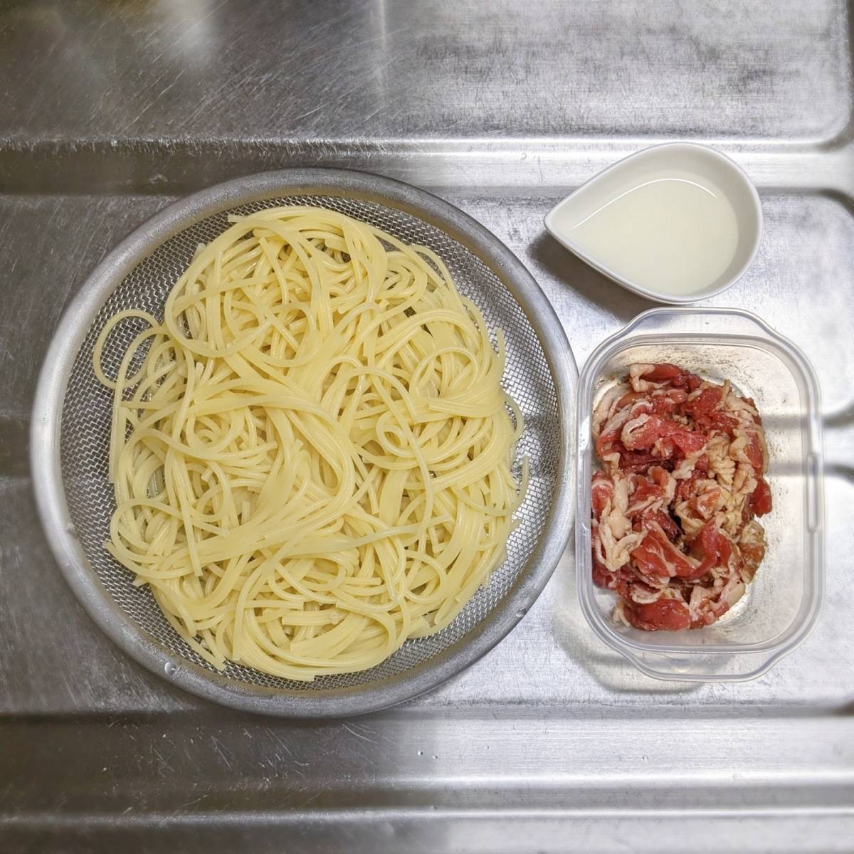 マ・マー公式の「しめじと牛肉の和風スパゲティ」のレシピ