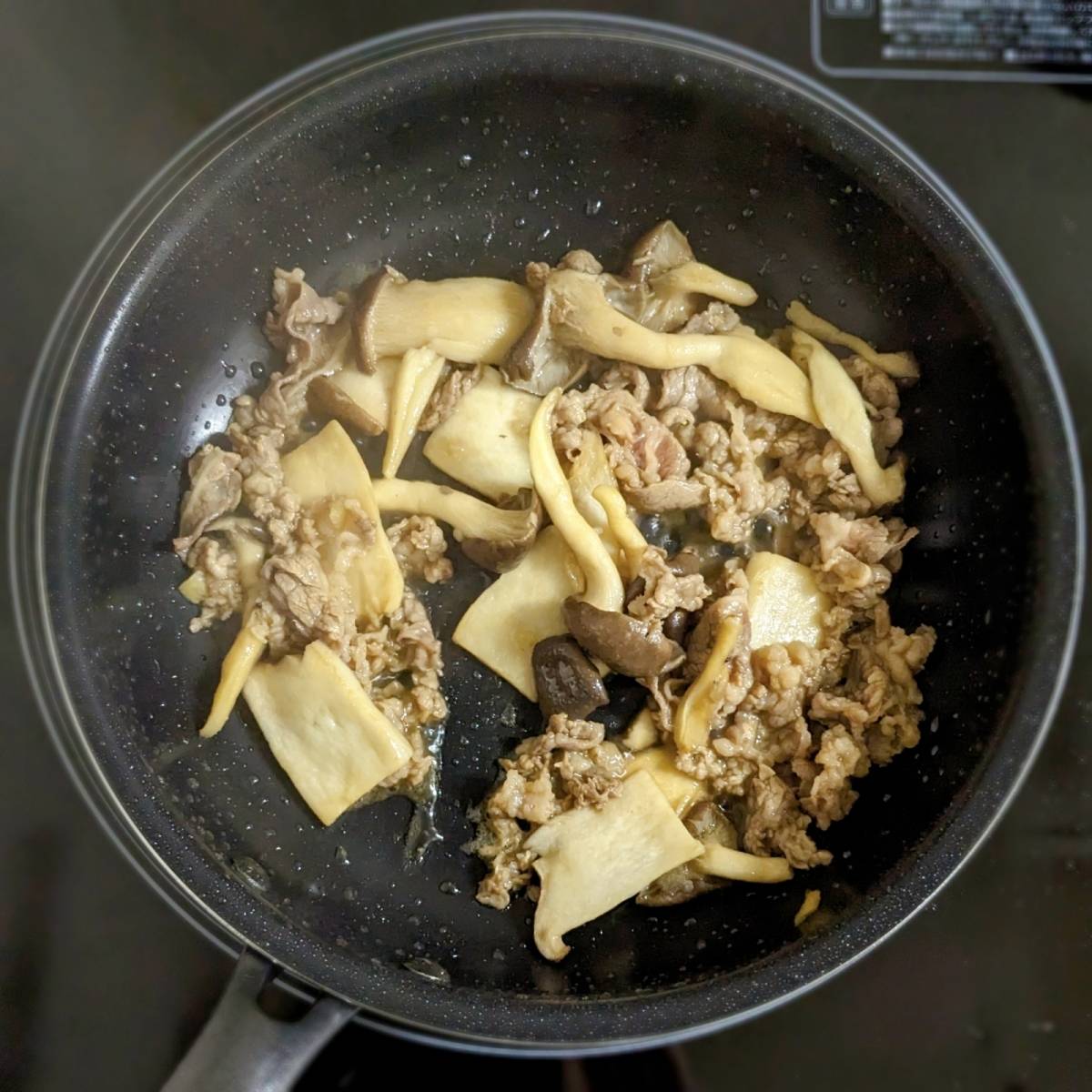 マ・マー公式の「しめじと牛肉の和風スパゲティ」のレシピ