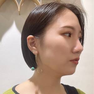  ボリュームレスなミニボブ 