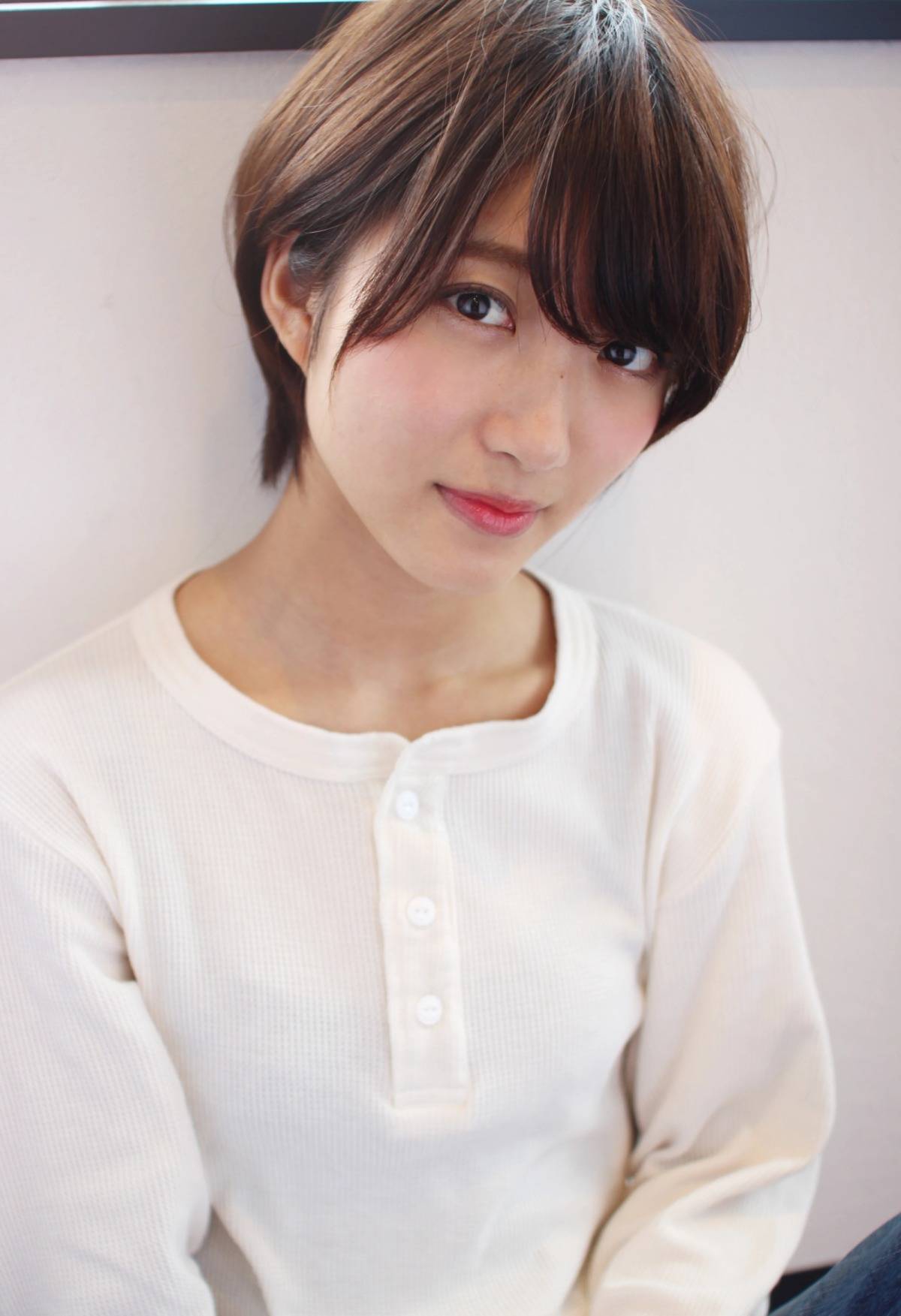 耳掛けひし形ショート