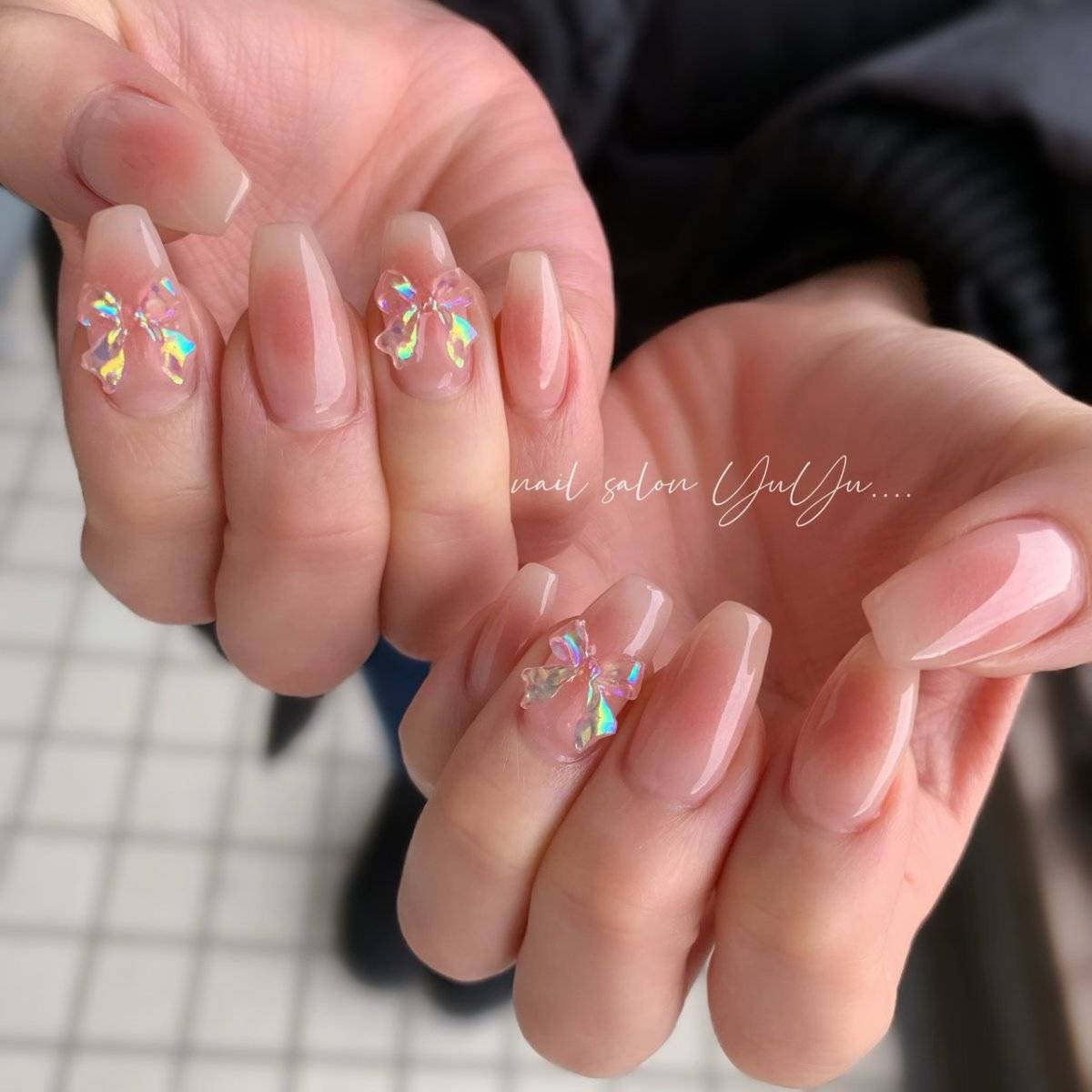 コーラルピンクネイル