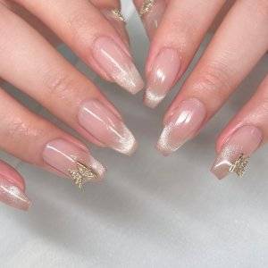 【2026年2月】大人の色気をプラスする。最新くすみベージュネイル5選