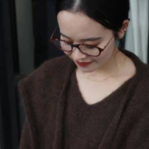 目元にスパイスを。絶妙カラーの「レオパードフレーム」で洗練をひとさじ