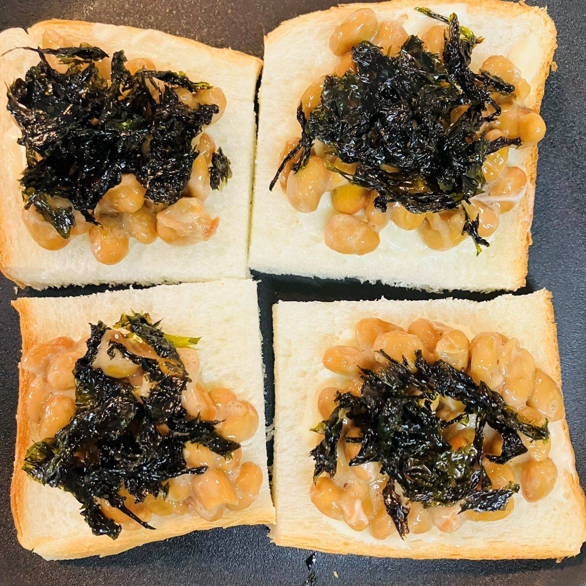 タカノフーズ公式の「韓国海苔ごま納豆パン」のレシピ