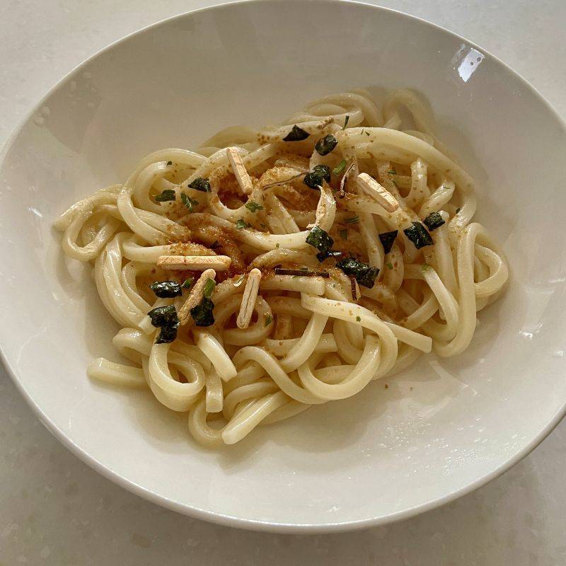 永谷園公式の「待つだけで釜玉風うどん」のレシピ