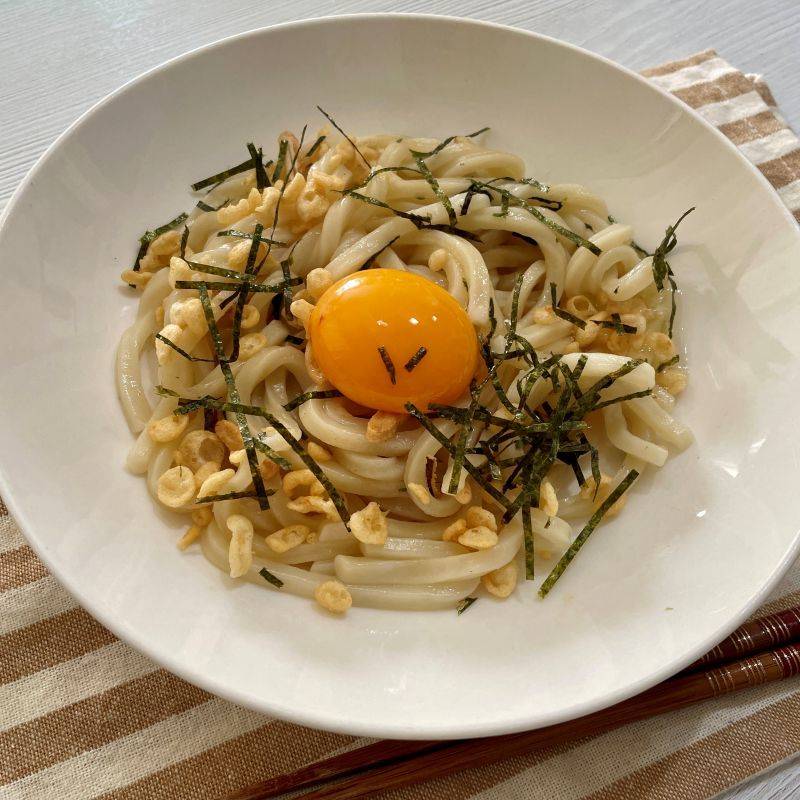 永谷園公式の「待つだけで釜玉風うどん」のレシピ