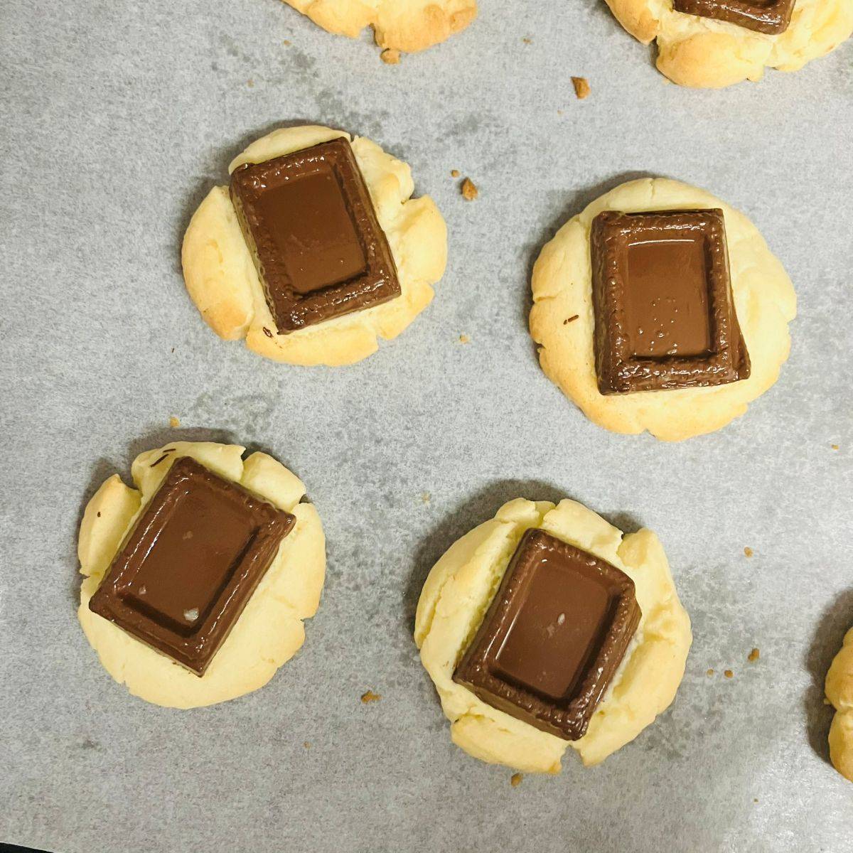 森永公式の「材料３つのダースクッキー」のレシピ