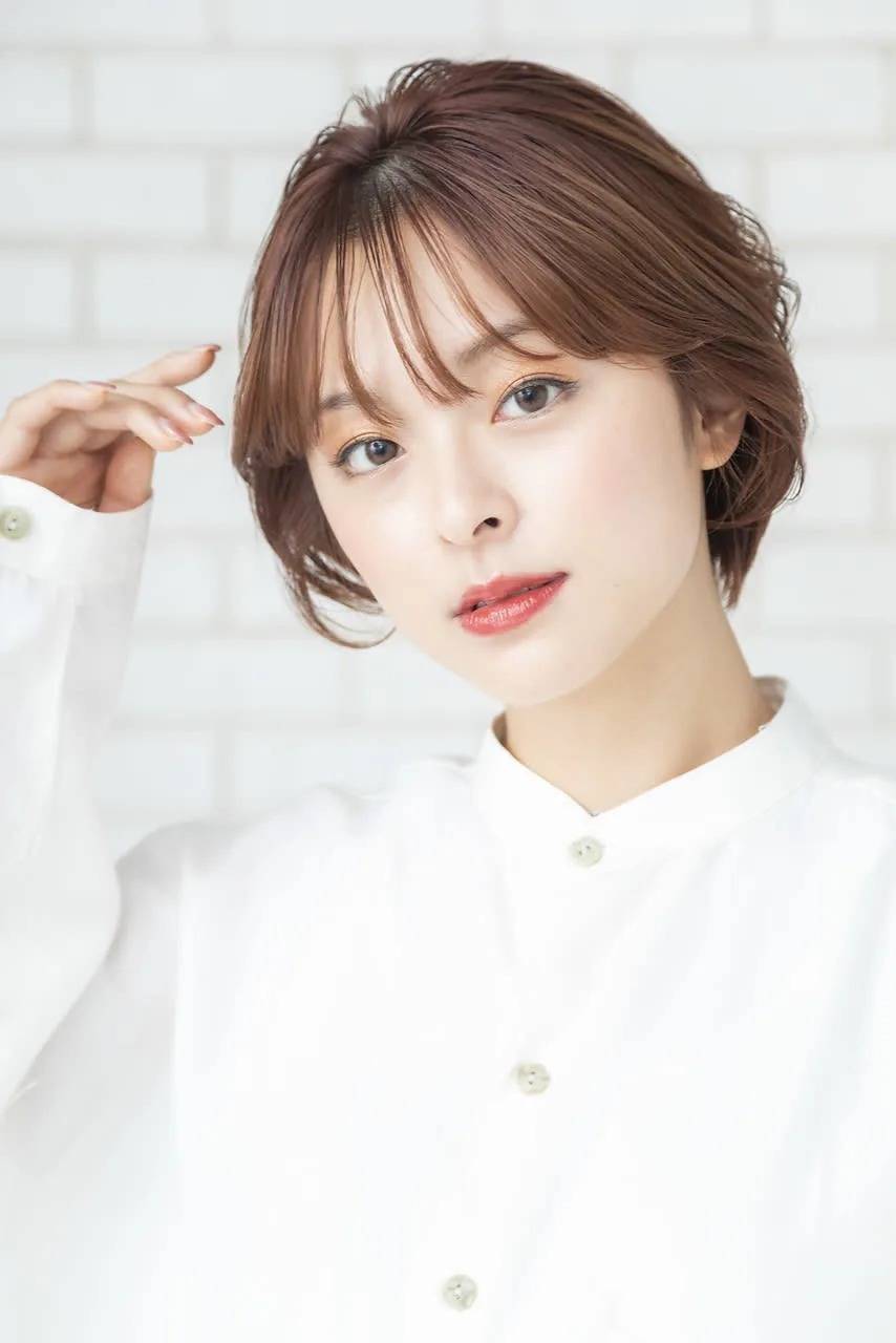 フェミニンくびれショート