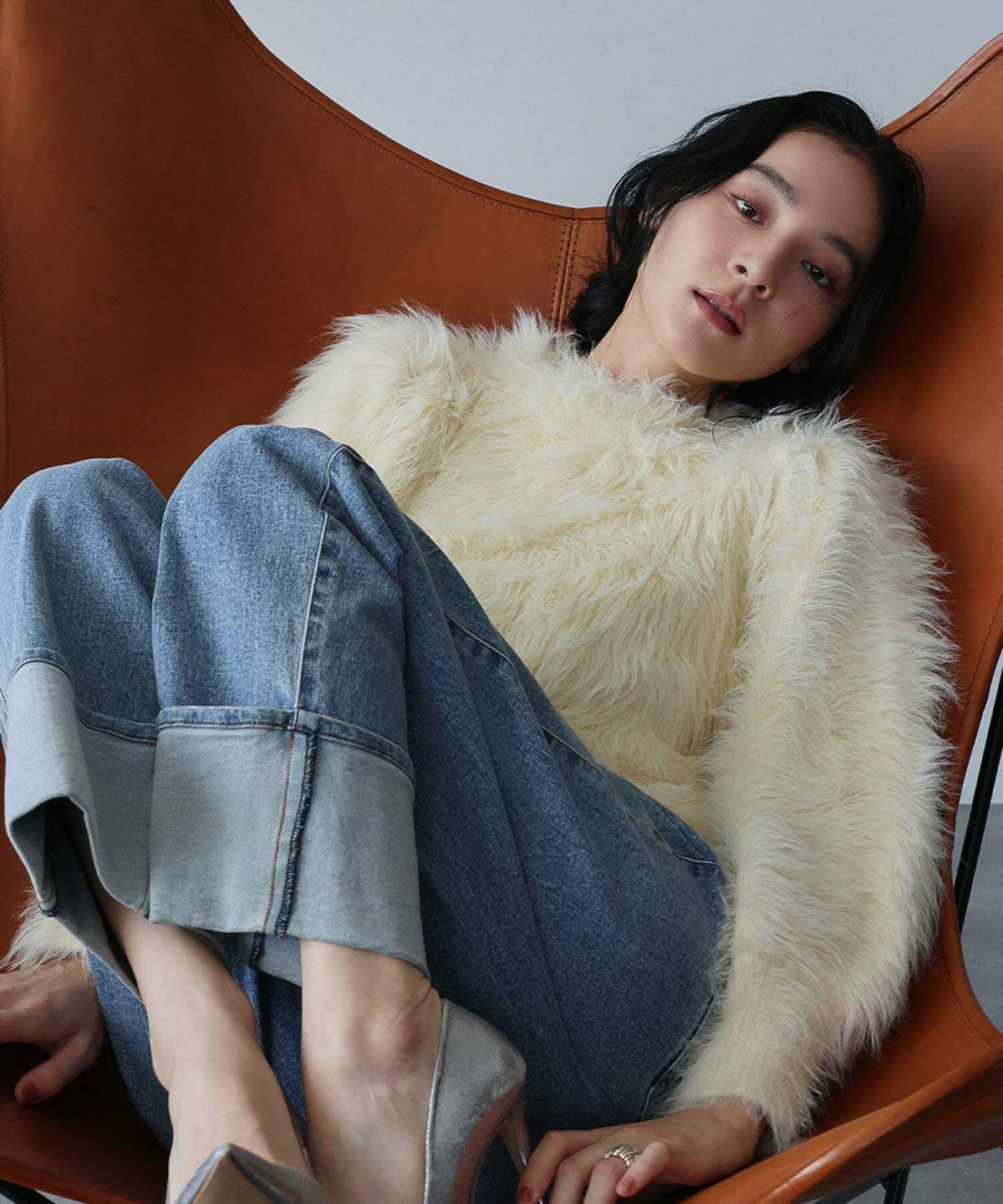 春コーデの女性